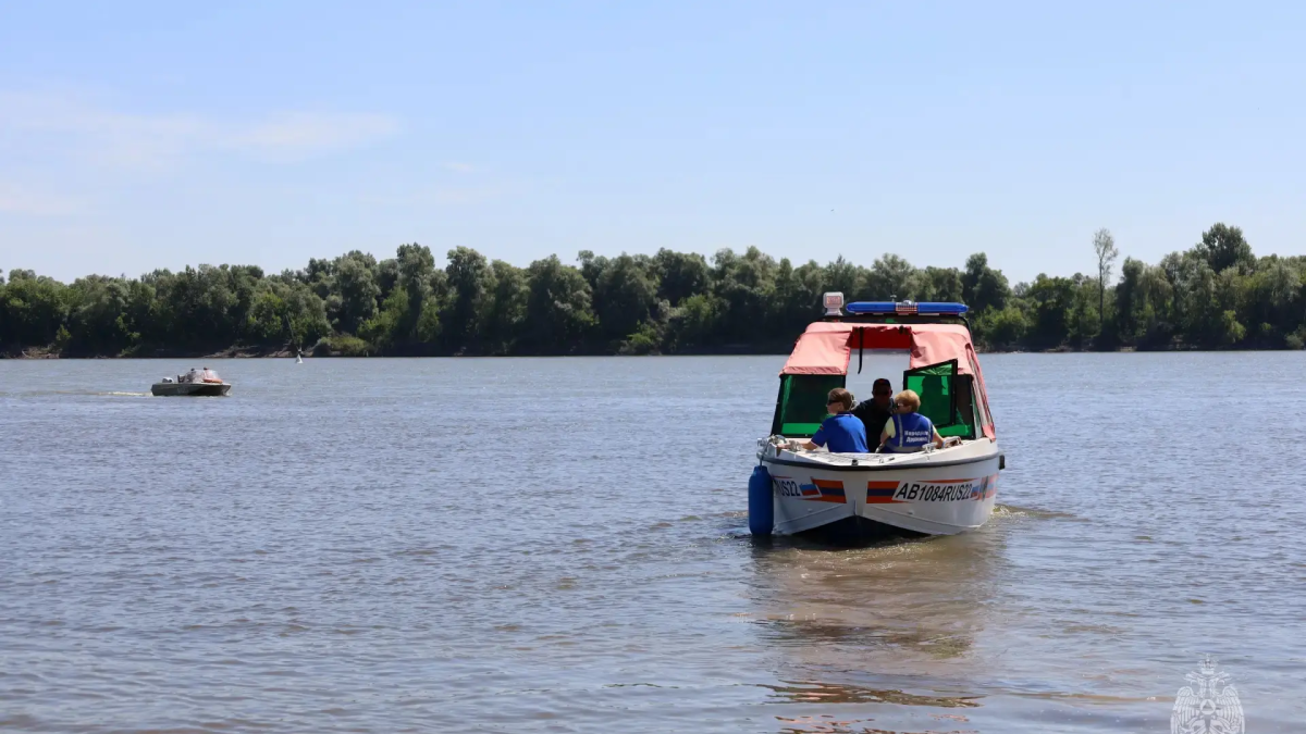 Рейд по Оби в рамках акции "Вода – безопасная территория"