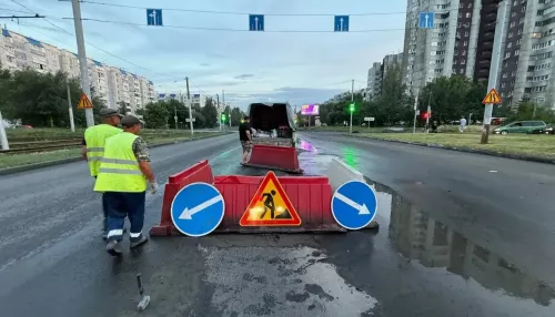 В Барнауле ремонтируют участки дорог на двух улицах после мощного ливня