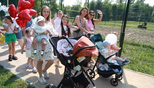 Всероссийский парад семьи прошел в Барнауле: как это было. Фоторепортаж