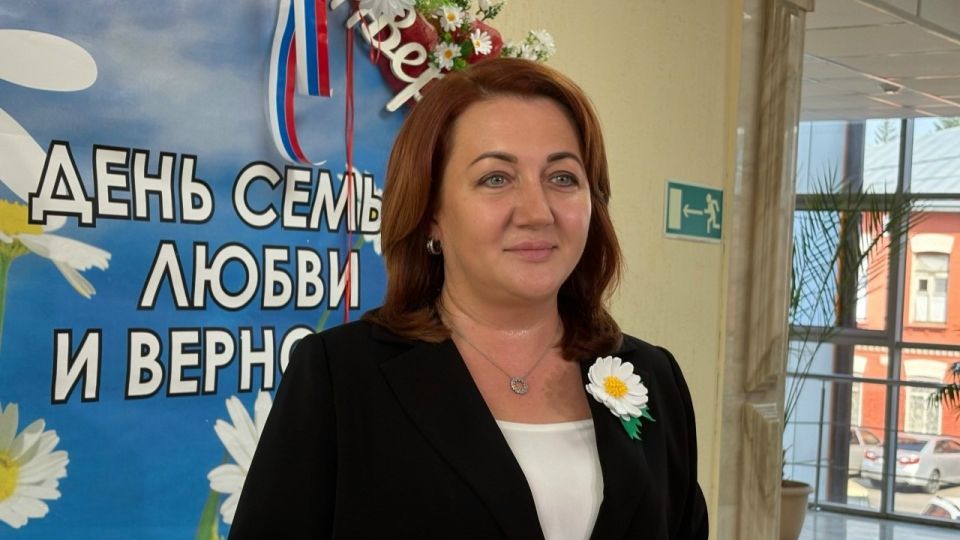 32 семьи Алтайского края получили общественные награды – медали "За любовь и верность"