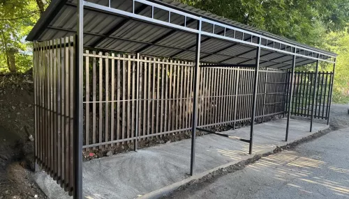 В Горно-Алтайске устанавливают новые контейнерные площадки