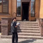 Две женщины и мужчина найдены убитыми в коттедже, подозревают их родственника