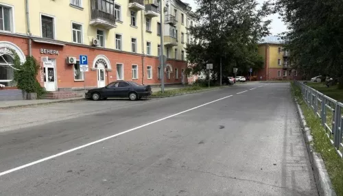 В Барнауле дорожники обновляют разметку: где идут работы