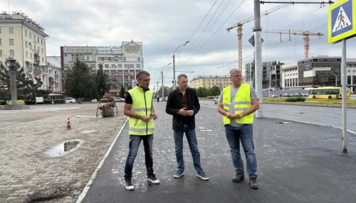 В Барнауле ремонтируют дорогу на проспекте Ленина и трамвайных переездах. Фото