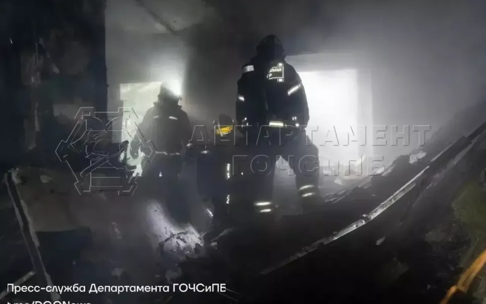 СМИ: человек погиб при взрыве фейерверков в квартире многоэтажки