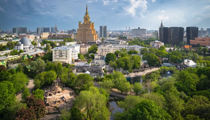 Московский зоопарк с высоты: фотограф показал зеленый остров животных среди города