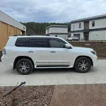Не видавший болота внедорожник в люксовой комплектации продают в Горном Алтае. Фото