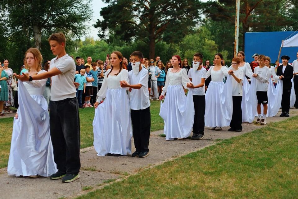 Отдых в детском летнем лагере