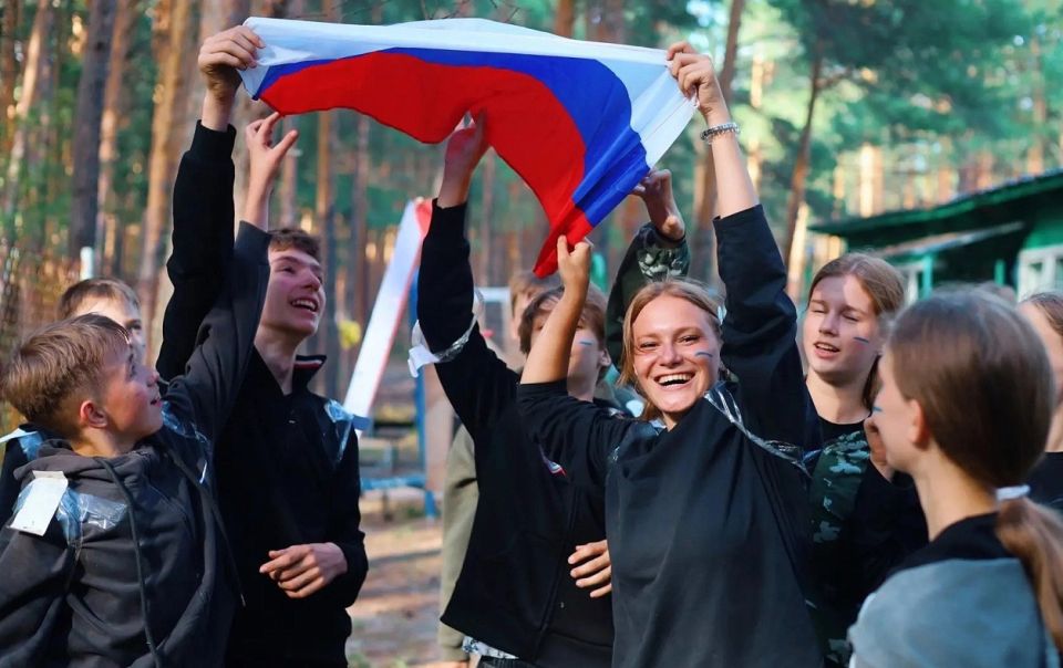 Отдых в детском летнем лагере