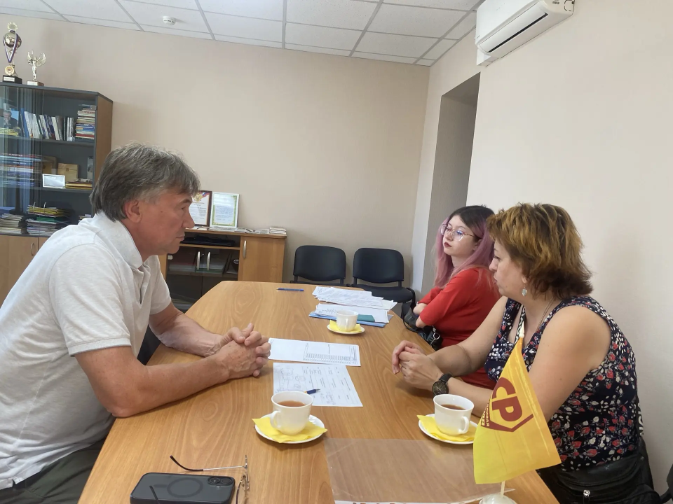 Александр Терентьев провел личный прием граждан в Барнауле