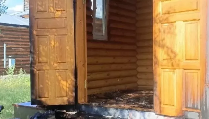 В Улаганском районе Республики Алтай вспыхнула часовня