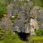 Уникальный и очень древний артефакт обнаружили в Денисовой пещере