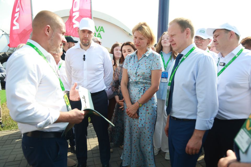 Компания "Комплекс Агро" представила новинки на Дне поля