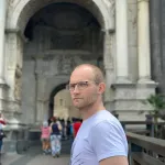 В 37 лет умер основатель проекта Do4a и фитнес-блогер Вадим Иванов