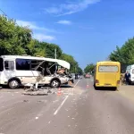 Салон разорвало: жесткая авария с автобусом произошла в Новоалтайске