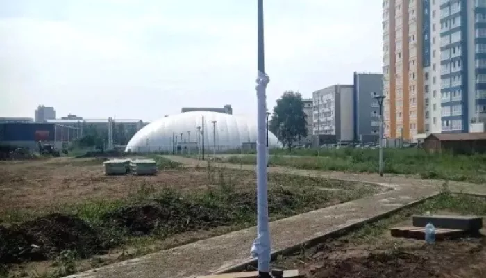 В Барнауле благоустраивают общественную территорию на улице Шумакова по нацпроекту
