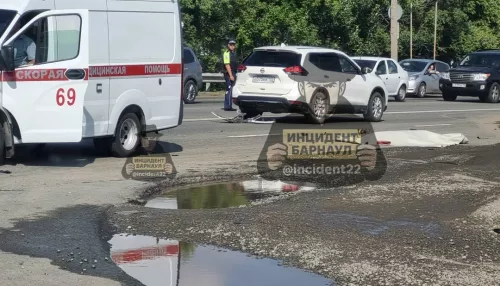 Велосипедиста насмерть сбили на Павловском тракте в Барнауле. Фото