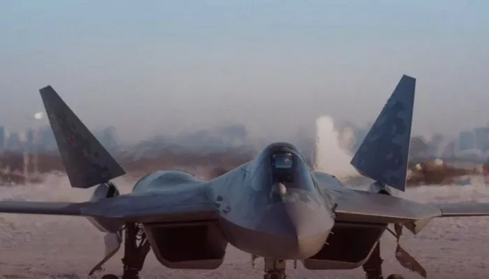 Военный истребитель Су-57 потерпел крушение в Подмосковье