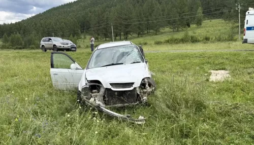 Двухмесячная девочка погибла и пять человек пострадали в жестком ДТП в Горном Алтае