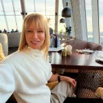 52-летняя звезда Бандитского Петербурга показала идеальную фигуру в бикини