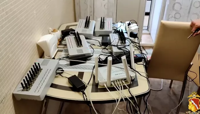 Парня из Алтайского края задержали за организацию канала связи для мошенников