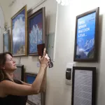 Памятный камень к 100-летию Рерихов на Алтае и уникальную выставку открыли в Барнауле