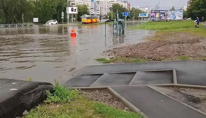 Дороги в Барнауле перекрыли из-за подтопления: где скопилась вода