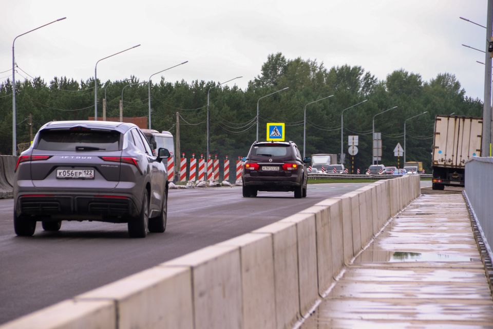 Мост через реку Лосиху. Июль 2026 года
