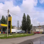 Почти без очередей: как бензин возвращается на барнаульские АЗС. Фоторепортаж