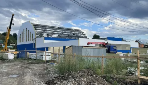 Строительство бассейна в селе Майма Республики Алтай завершено почти наполовину