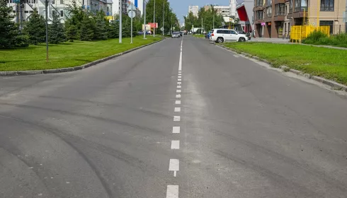 В Барнауле досрочно завершили ремонт улицы Взлетной по нацпроекту