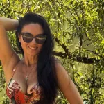 46-летняя звезда Не родись красивой показала фигуру на отдыхе