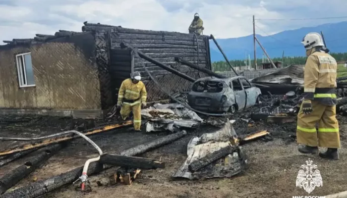 В Горном Алтае нашли тело 13-летнего мальчика после крупного пожара в частном доме