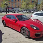 Porsche с фантастическим выхлопом и салоном коньячного цвета продают в Барнауле