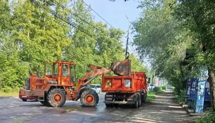 В Бийске благоустраивают территории и ремонтируют дороги: где проходят работы