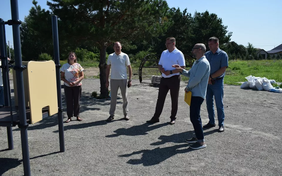 В Авиаторе по программе инициативного бюджетирования обустраивают детскую площадку