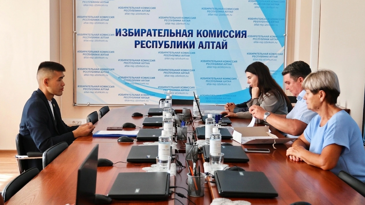 Александр Суразов