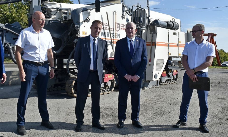 Ремонт дороги по улице Парфенова