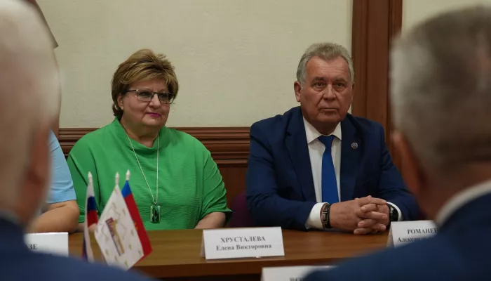 Политические партии и Общественная палата Алтайского края подписали соглашение