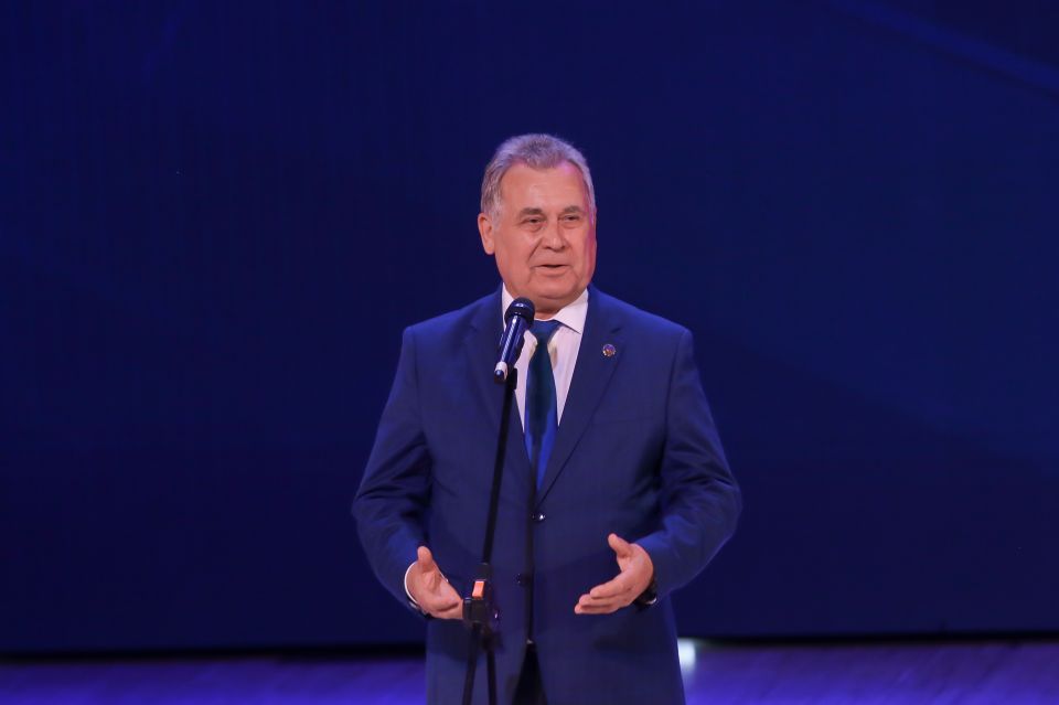 Александр Романенко