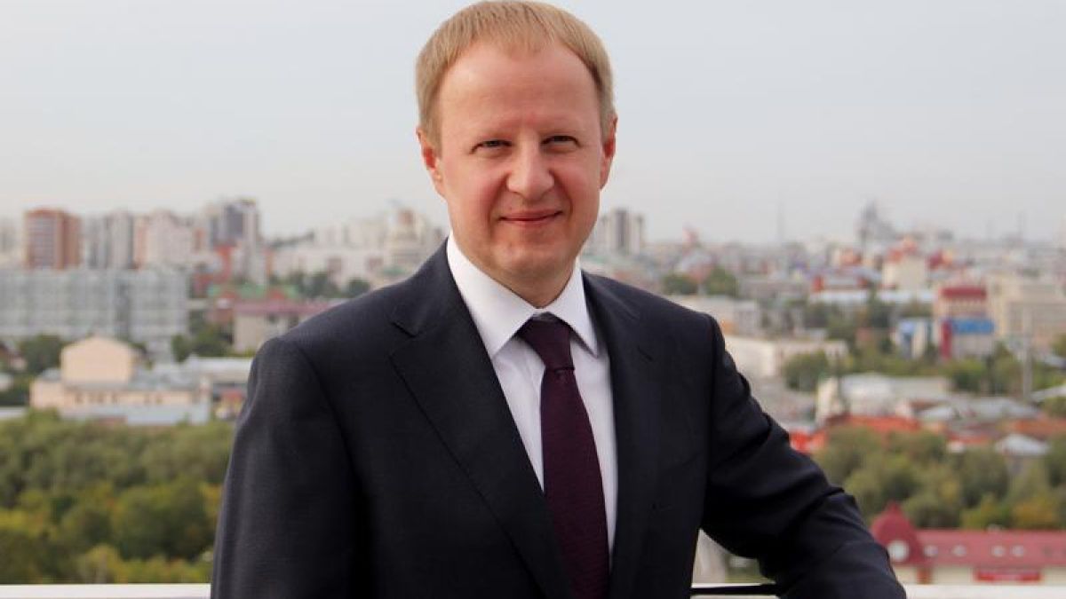 Виктор Томенко попал в топ-5 самых молодых губернаторов Сибири