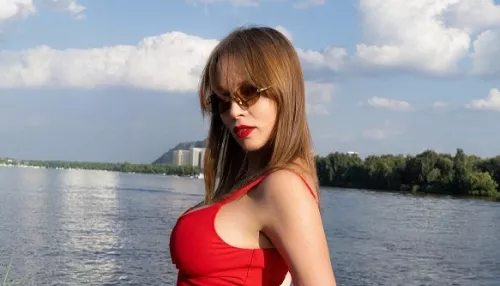 Полина Диброва ответила на критику эффектным образом и заявила о настоящей любви