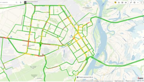 ДТП парализовало движение на кольце в Барнауле