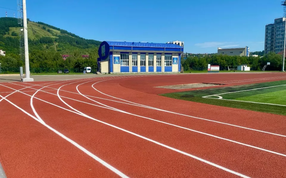В Горно-Алтайске завершили ремонт стадиона Спартак