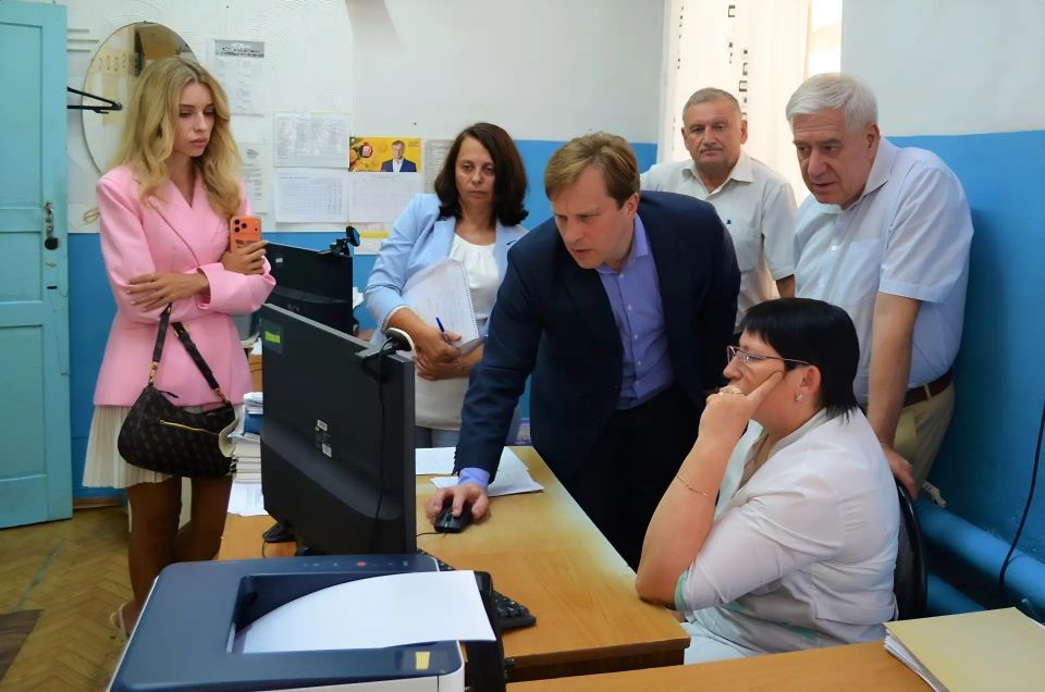 Рабочие визиты министра здравоохранения Дмитрия Попова в районы края