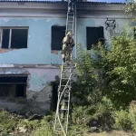 Заброшенное здание загорелось на проспекте Ленина в Барнауле