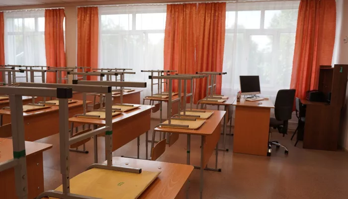 Приемку школ и детсадов к новому учебному году завершили в Барнауле