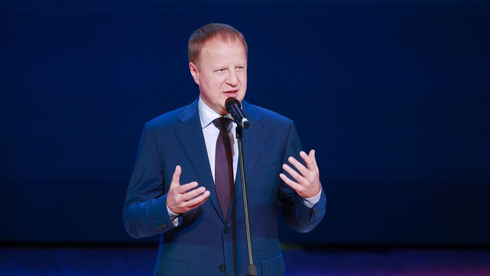 Виктор Томенко
