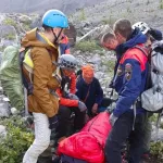 Травма головы и ушиб грудной клетки: турист пострадал на перевале в Республике Алтай