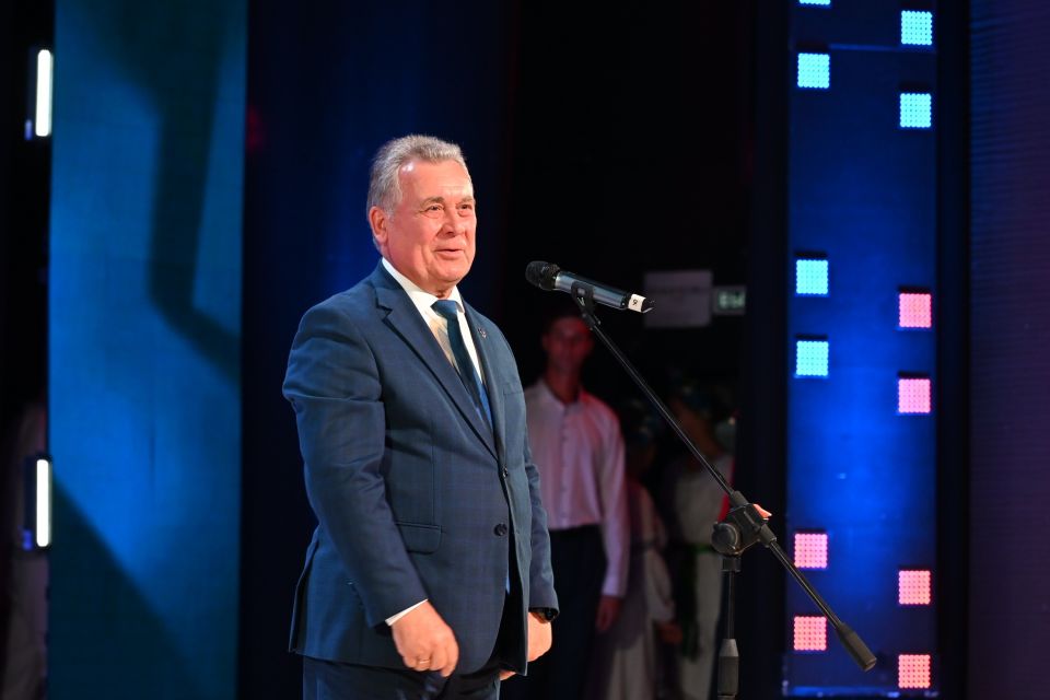 Александр Романенко